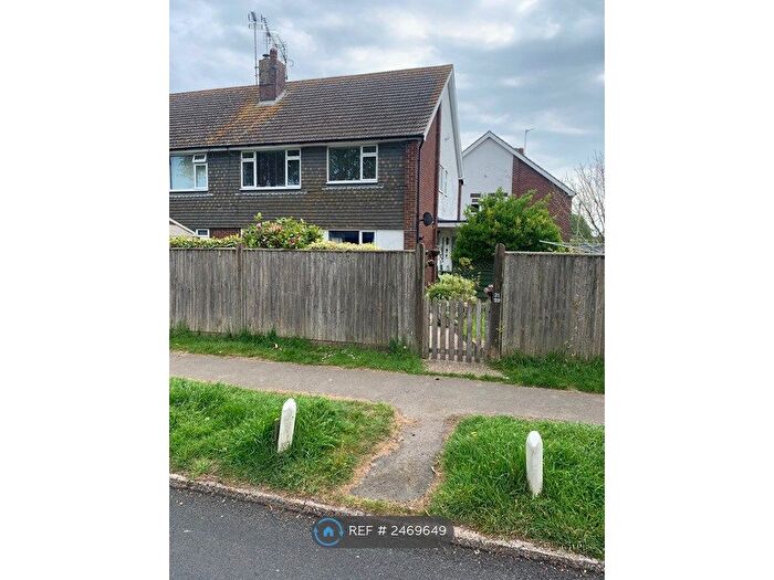 2 Bedroom Maisonette To Rent In Old Manor Road, Rustington, BN16