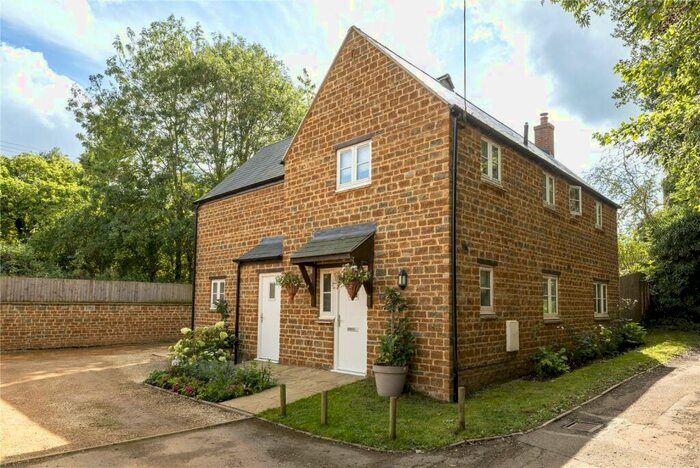 4 Bedroom Detached House For Sale In Ivy Lane, Shutford, Banbury, Oxfordshire, OX15
