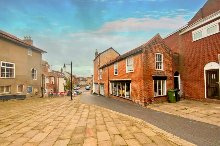 2 Bedroom Apartment To Rent In Market Street, North Walsham, NR28