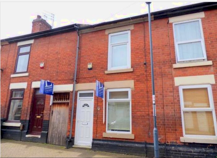 2 Bedroom Property To Rent In Farm Street, Derby, DE22
