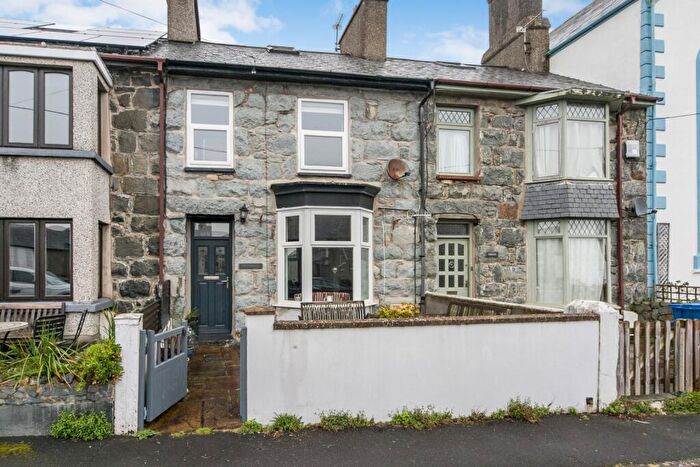 3 Bedroom Terraced House For Sale In Cambrian Terrace, Criccieth, Gwynedd, LL52
