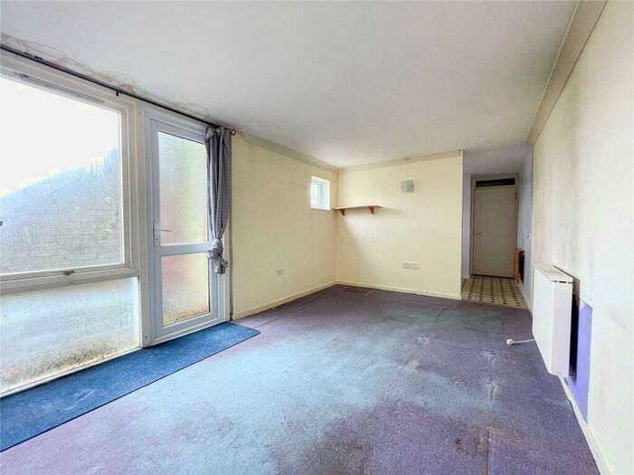 1 Bedroom Apartment For Sale In The Old Mill, Edward Street, BA13