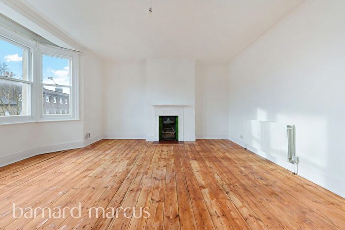 3 Bedroom Flat To Rent In Sheen Road, Richmond, TW9