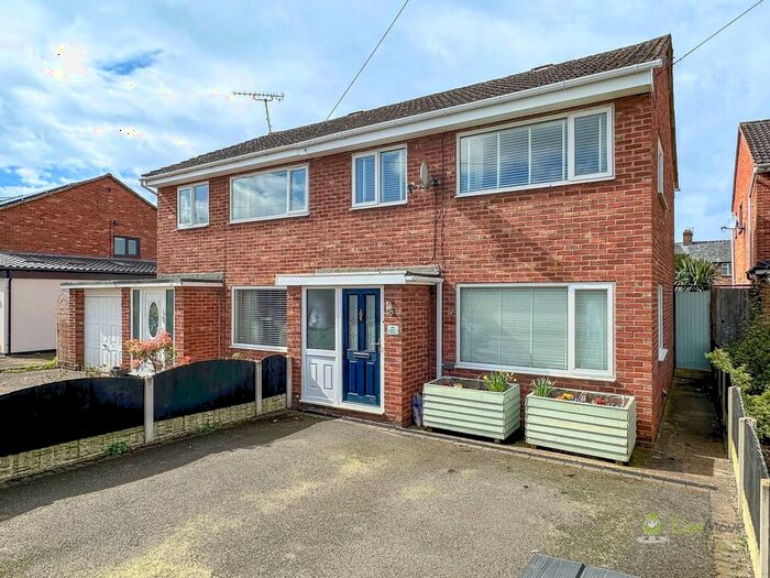 3 Bedroom Semi-Detached House For Sale In Woodhall Close, Castlefields, SY1