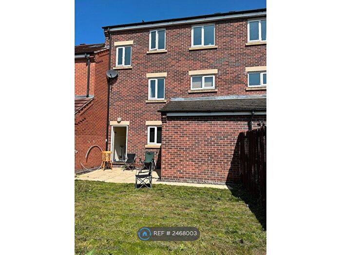 4 Bedroom Terraced House To Rent In Gala Way, Retford, DN22