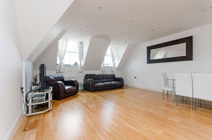 2 Bedroom Flat For Sale In Princess Park Manor, Royal Drive, Friern Barnet, London, N11
