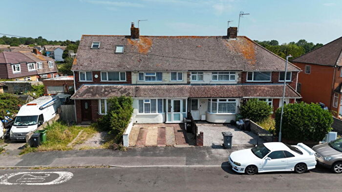 3 Bedroom Terraced House For Sale In Pretoria Road, Patchway, Bristol, BS34