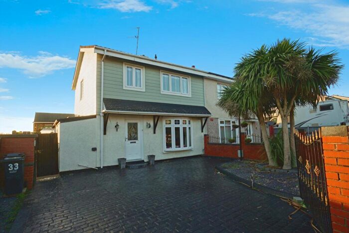 3 Bedroom Semi-Detached House For Sale In Summerfield Road, Buffery Park, Dudley, DY2