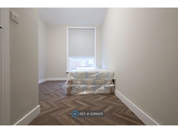 Studio To Rent In Church Road, London, UB3