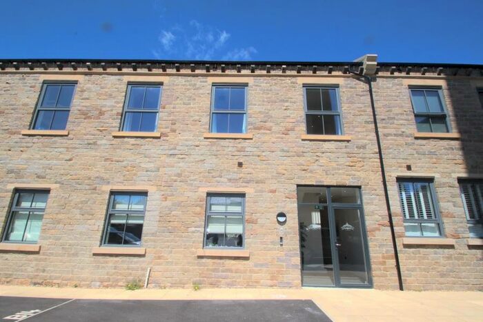 1 Bedroom Apartment To Rent In Dyehouse Walk, Yeadon, LS19