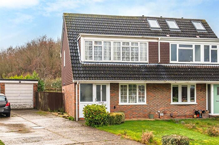 3 Bedroom Semi Detached House For Sale In Staplehurst, Bracknell, Berkshire, RG12