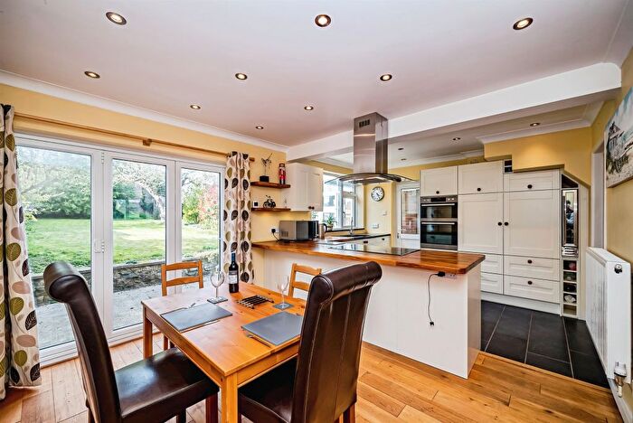 3 Bedroom Detached House For Sale In Aylesbury Road, Chearsley, Aylesbury, HP18