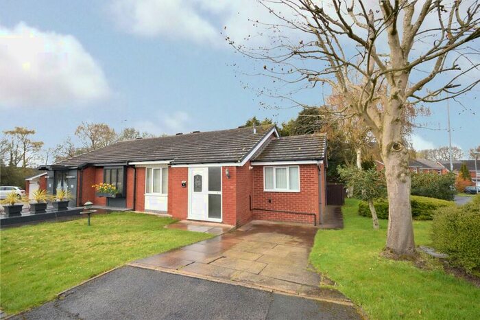 2 Bedroom Bungalow To Rent In Osprey Grove, Leeds, West Yorkshire, LS17