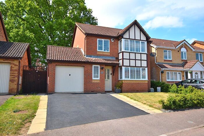 4 Bedroom Detached House For Sale In Brunel Drive, Upton, Northampton, NN5