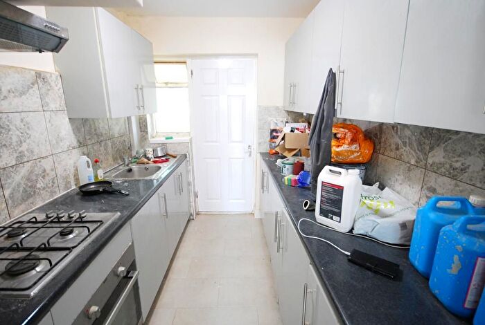 3 Bedroom End Of Terrace House To Rent In Lyon Park Avenue, Wembley, Middlesex, HA0