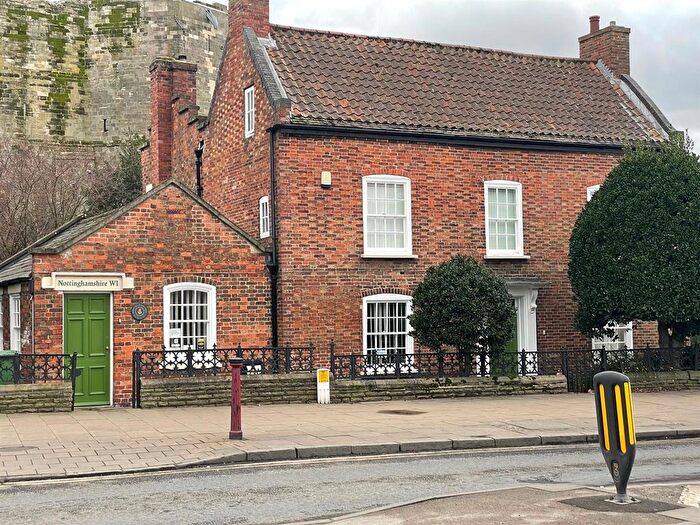 6 Bedroom Detached House For Sale In Newark, NG24