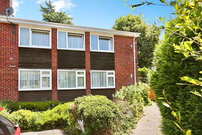 2 Bedroom Maisonette For Sale In Charnwood Close, Chandler's Ford, Eastleigh, Hampshire, SO53