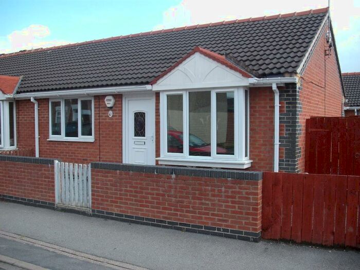 2 Bedroom Bungalow To Rent In Mersey Street, Hull, HU8