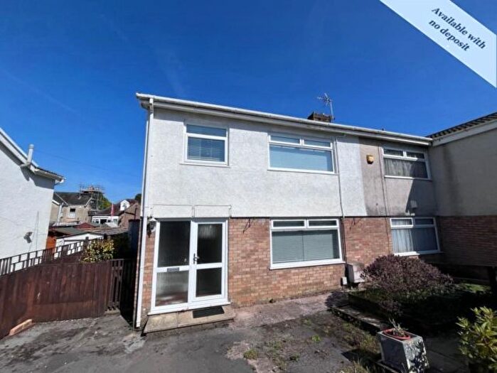 3 Bedroom Semi-Detached House To Rent In Springfield Close, Gowerton, Swansea, SA4