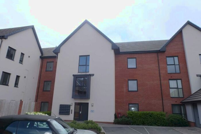 2 Bedroom Flat To Rent In Rhodfa'r Cei, Barry, CF62