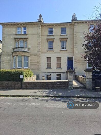 2 Bedroom Flat To Rent In Oakland Road, Bristol, BS6
