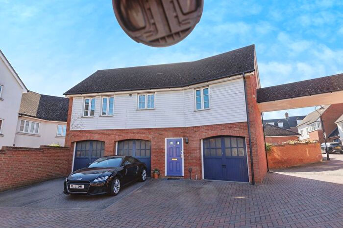 2 Bedroom Mews To Rent In Monks Well, Greenhithe, DA9