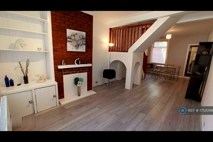 2 Bedroom Terraced House To Rent In Muriel Road, Leicester, LE3