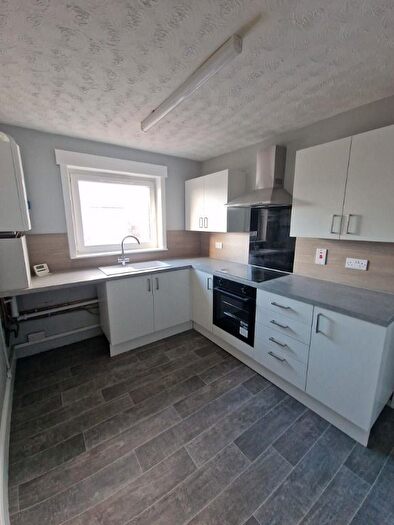 2 Bedroom Flat To Rent In Randolph Court, Buckhaven, KY8