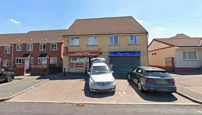 2 Bedroom Flat To Rent In Lakemead Grove, Highridge, Bristol, BS13