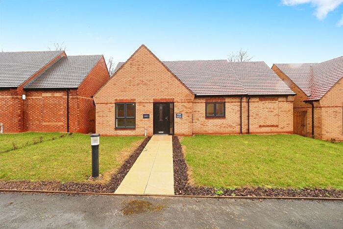 2 Bedroom Detached Bungalow For Sale In Valley Lane, Mansfield, NG18