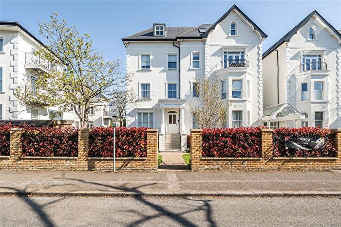 2 Bedroom Flat For Sale In Surbiton, KT6