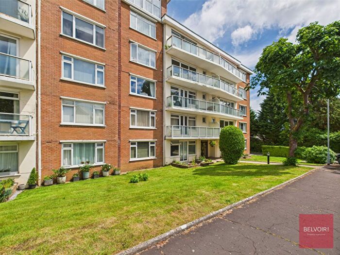 2 Bedroom Flat To Rent In Brynfield Court, Langland, Swansea, SA3