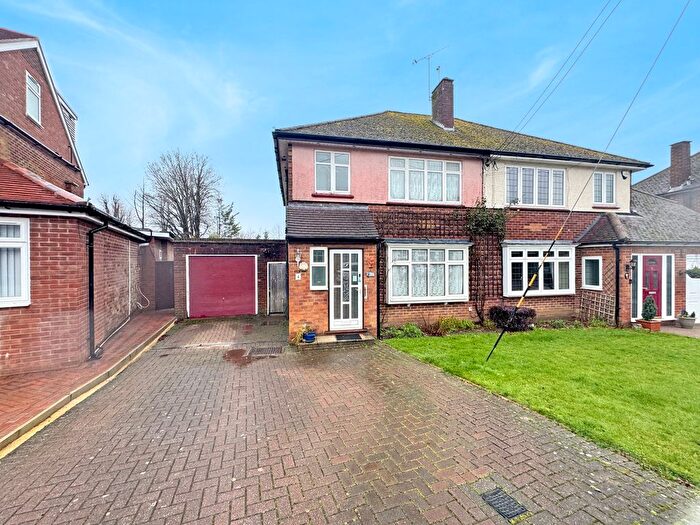 3 Bedroom Semi Detached House For Sale In Little Reeves Avenue, Amersham, HP7