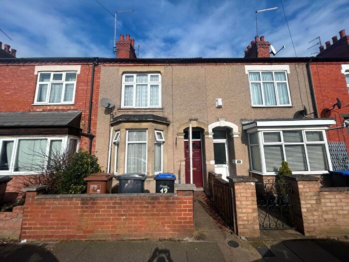 3 Bedroom Terraced House To Rent In Rothersthorpe Road, Northampton, NN4
