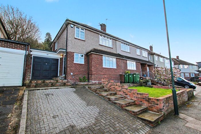 3 Bedroom Property For Sale In Love Lane, Bexley, DA5