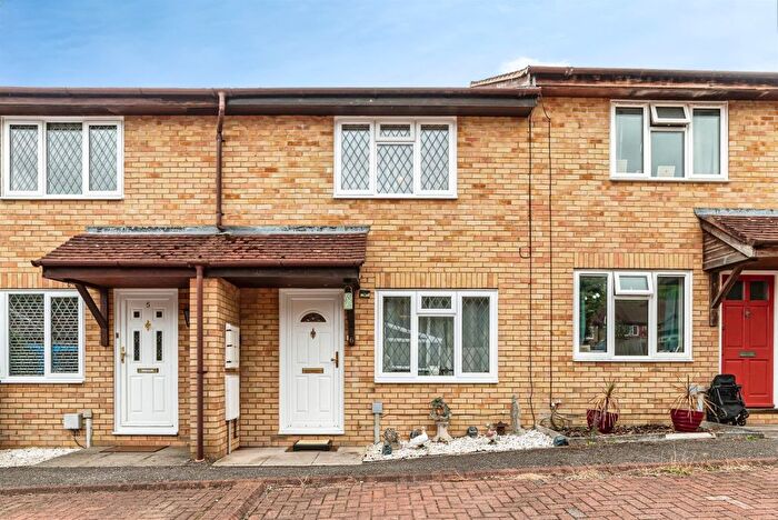 2 Bedroom Terraced House For Sale In Calleva Close, Basingstoke, RG22