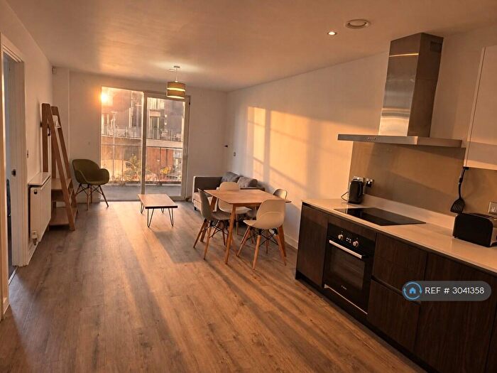 1 Bedroom Flat To Rent In Middlewood Street, Salford, M5