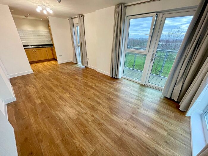 2 Bedroom Flat To Rent In Academy Way, Becontree, Dagenham, RM8