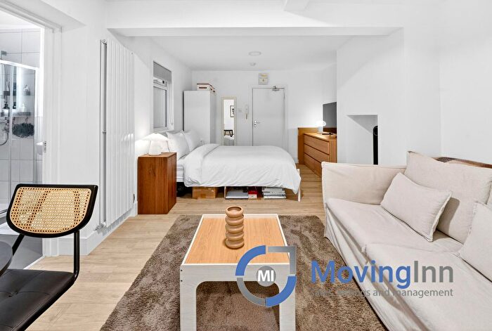 Studio To Rent In Angles Road, Streatham, London, SW16