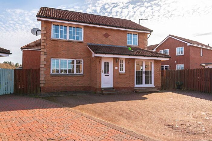 3 Bedroom Detached House For Sale In Glenisla Court, Whitburn, EH47