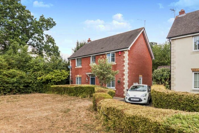 4 Bedroom Detached House To Rent In Harrow Way, Sindlesham, RG41