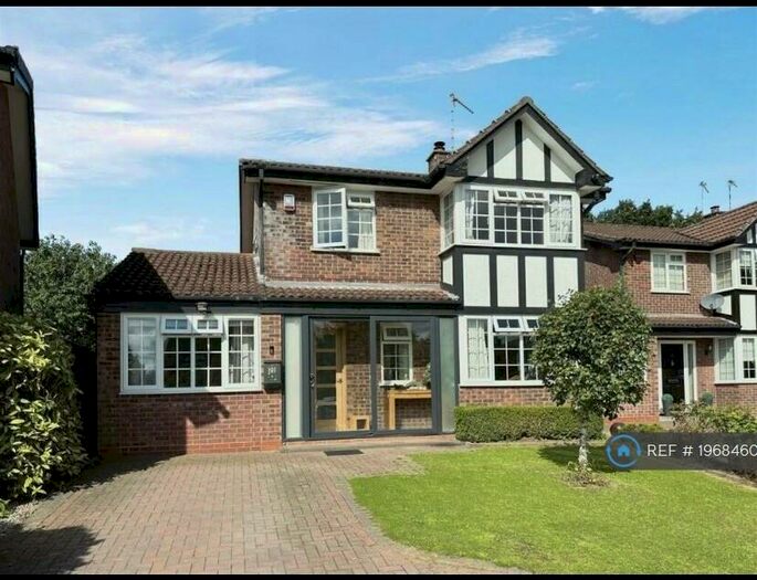 4 Bedroom Detached House To Rent In Hopton Crofts, Leamington Spa, CV32