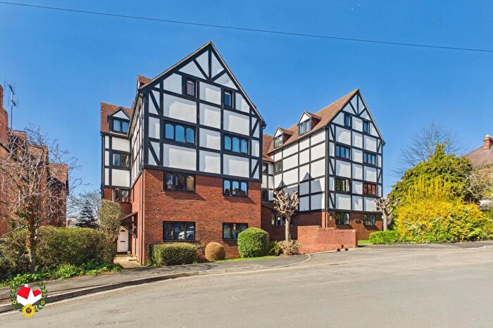 2 Bedroom Flat For Sale In Tudor Court, - Alexandra Road, Gloucester, GL1