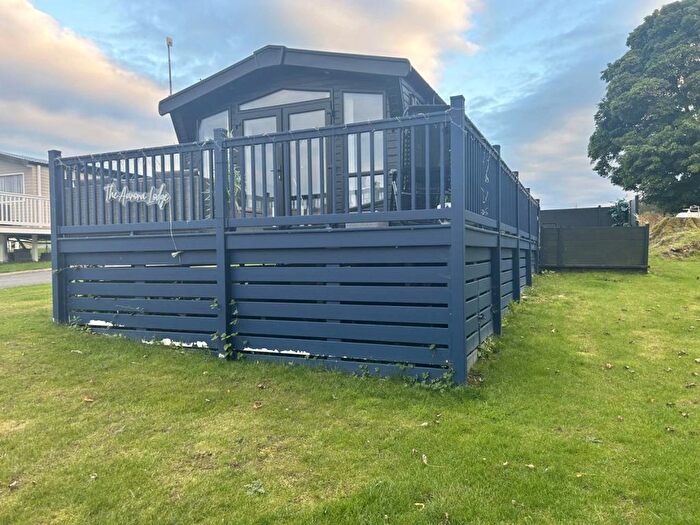 3 Bedroom Mobile/park Home For Sale In Felton, Morpeth, NE65