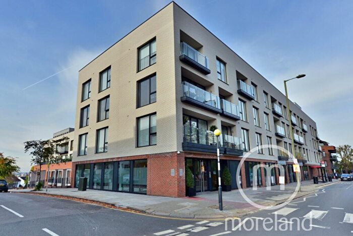 2 Bedroom Flat To Rent In Lexington Place, Finchley Road, London, NW11