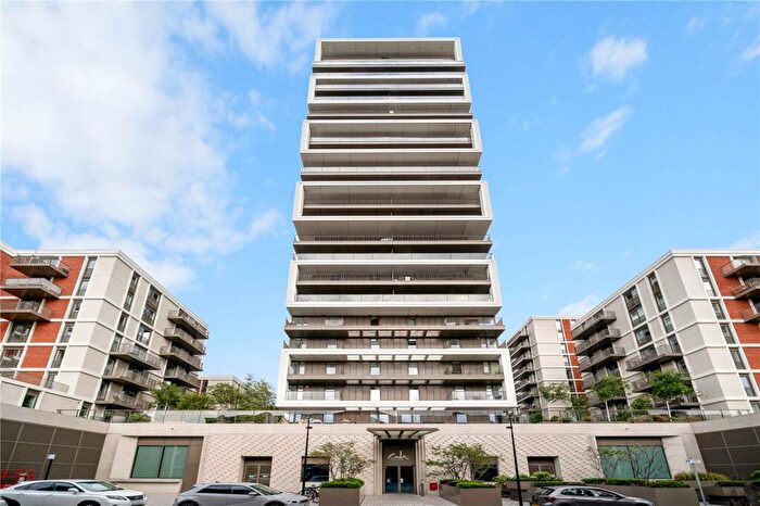 2 Bedroom Apartment For Sale In York Place, London, SW11