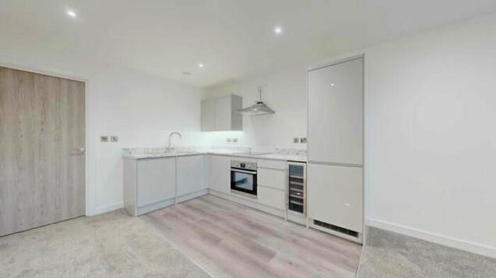 1 Bedroom Flat To Rent In Bond House, Newbury, RG14