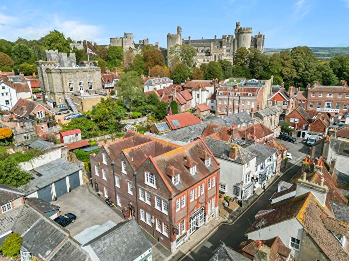 2 Bedroom Flat For Sale In Tarrant Street, Arundel, BN18