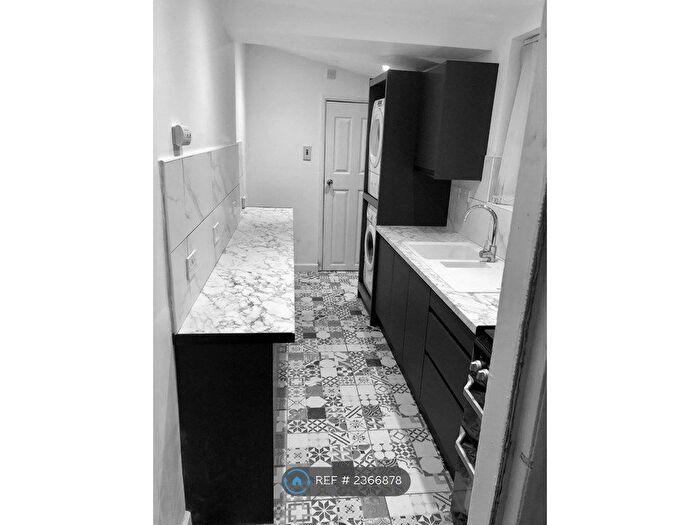 2 Bedroom Terraced House To Rent In The Uplands, Smethwick, B67