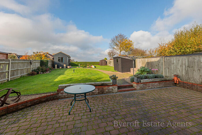 3 Bedroom Detached House For Sale In Mautby Lane, Runham, NR29